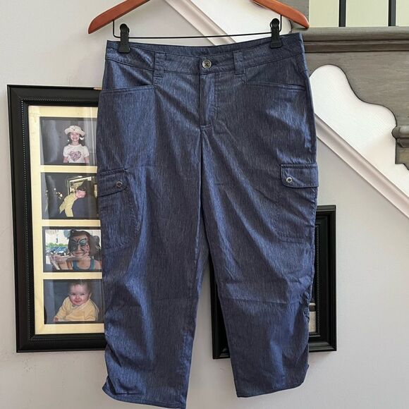 Eddie Bauer Horizon Blue Cargo Capri Athletic Pants sz 8 NWOT - Picture 1 of 9